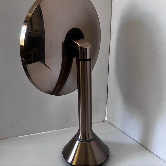 Simplehuman 8”ROSE GOLD  Sensor Mirror - Picture 12 of 13